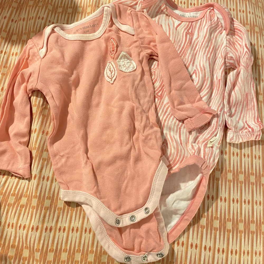 Burt’s Bees 3-6 months onesies